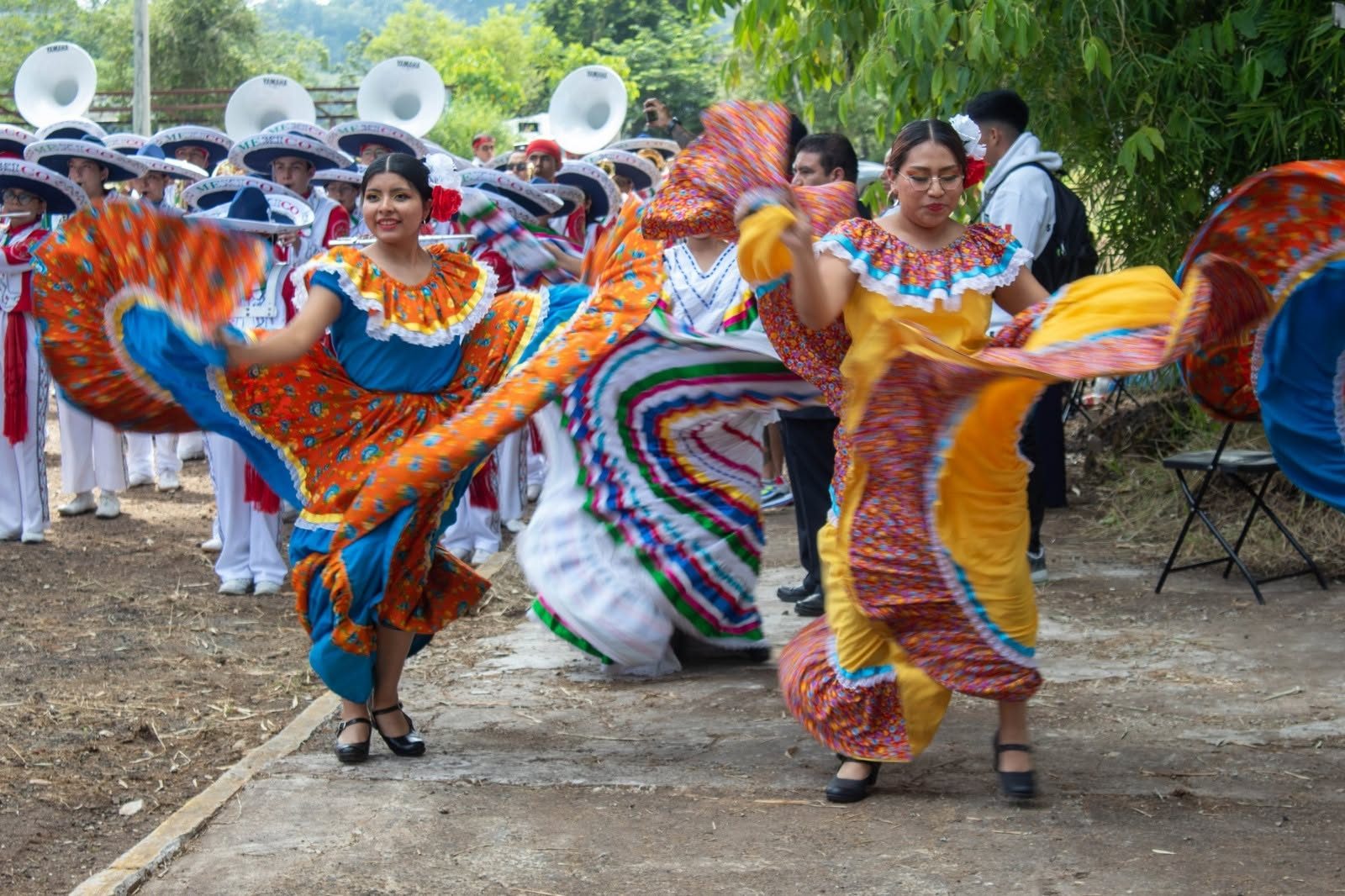 Autoridades y familia Carrión Cuéllar